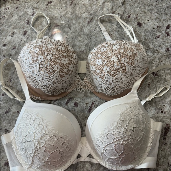 Victoria’s Secret Elegant Lace Women's Bra Set - Cream and White 34DD - Picture 1 of 1